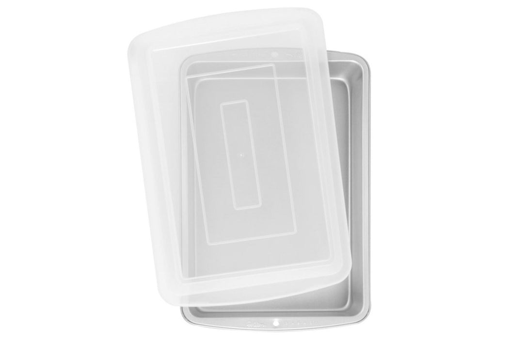 Wilton Recipe Right Covered Oblong Cake Tin 13