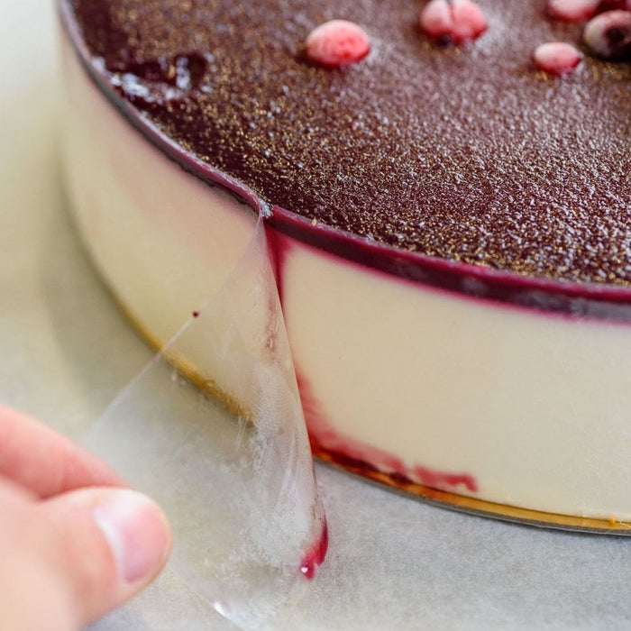 cake - What is the difference between acetate sheets and baking
